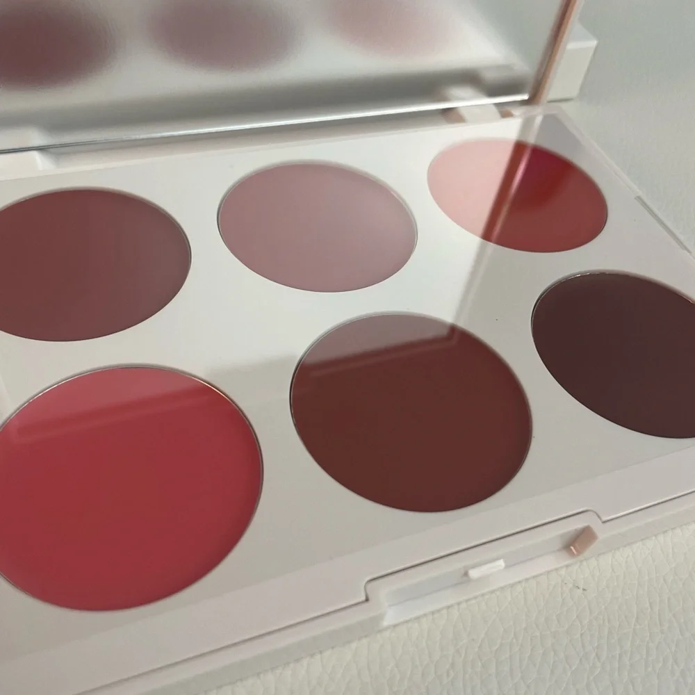 Iconic London lip and cheek palette
